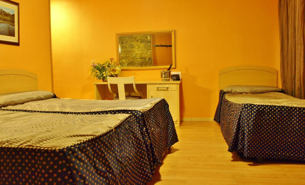 Hotel Mur Jaca Zimmer foto